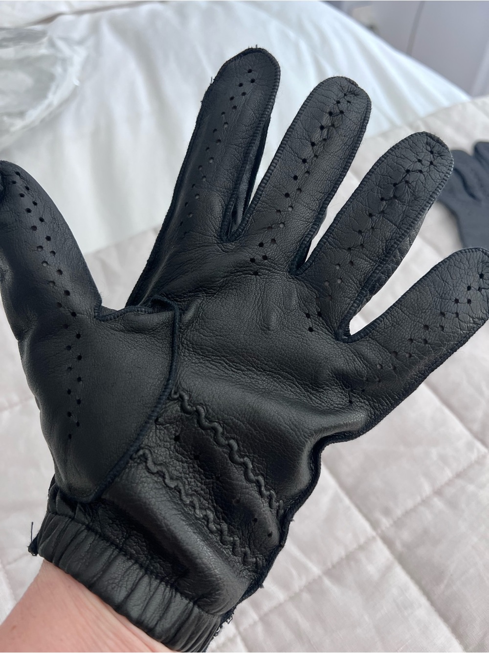 Men's Black Calfskin Leather Driving Gloves made in Italy